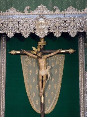 La Hermandad celebra la Exaltación de la Santa Cruz con misa y bendición del nuevo Vía Crucis  en Alcalá del Río