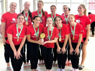 Pleno del Club Natación Sincro Sevilla en el inicio del curso 2025/26 