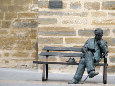 "Los días azules", una mirada en verso sobre Antonio Machado