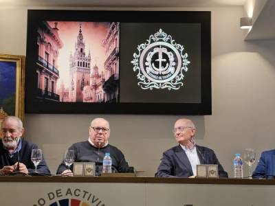 El Ateneo de Triana celebra su ciclo de Cuaresma en la Fundación MAS con una reflexión sobre la Semana Santa