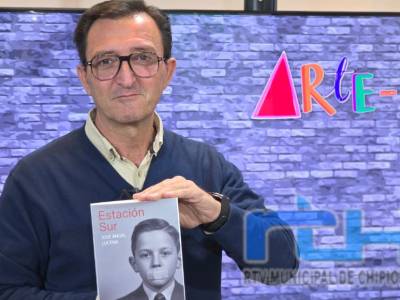 José Ángel Lucena presenta esta tarde en el Castillo de Chipiona su segunda novela, ‘Estación Sur’