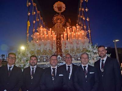 La Hermandad de la Piedad y Salud y Esperanza de Sevilla,recorre San Lázaro en una intensa jornada de fe por el Día de Andalucía