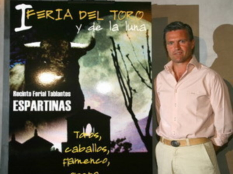 Espartaco presneta cartel Feria Luna