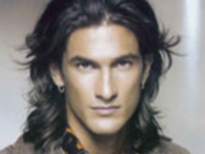 Hugo Salazar firmara discos con obsequio en Sevilla, Marbella y Madrid