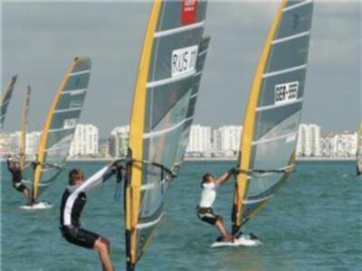ALVARO RIVERA Y JAVIER JIMENEZ-CASTELLANO, AL PODIO EN LA REGATA DE AÑO NUEVO-BAHIA DE CADIZ