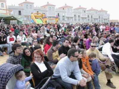 Más de 3.000 personas despidieron el Carnaval de Gines con el Entierro de la Sardina 