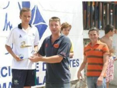 DOBLE MEDALLA DE PLATA EN NATACION PARA JESUS PALACIOS EN EL CAMPEONATO DE ANDALUCIA ALEVIN