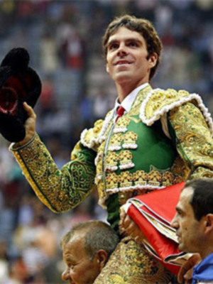Paco Camino y José Tomás devolverán sus Medallas de Bellas Artes