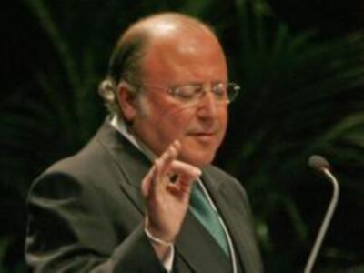 La Fundación Cajasol presenta el libro del Pregón de la Semana Santa de Sevilla 2009