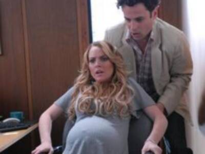 Lindsay Lohan estrena su última película Un trabajo embarazoso