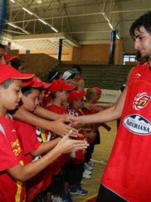 La Selección Española abre las puertas del Pabellón Bahía Sur a los aficionados