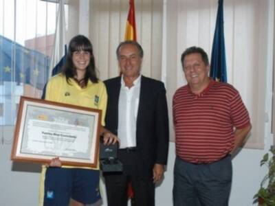 El Director General de Deportes recibe a Yurena Díaz