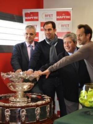 Escañuela anuncia en Sevilla la renovación de  Albert Costa como capitán de Copa Davis