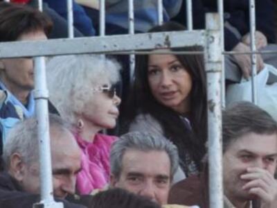Francisco Rivera reúne a la Duquesa de Alba con su novia Cecilia