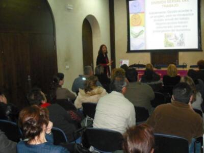 Éxito de participación en el taller de la super mujer al trabajo compartido(Chipiona)