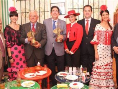 José Joaquín Gallardo y Santiago Herrero, premiados por los fotógrafos sevillanos