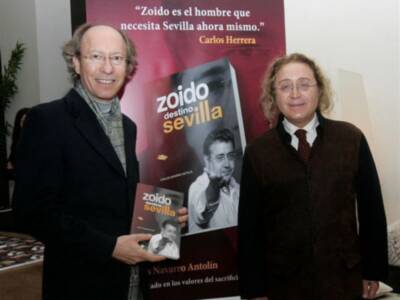 Patricia Rato, la Duquesa de Alba y Rjoy acompañan a Juan Ignacio Zoido en la presentación de su libro Zoido, destino Sevilla