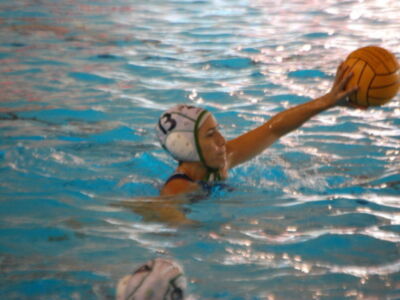 Duelo con sabor a play off para echar el cierre a la primera vuelta en la División de Honor femenina de waterpolo