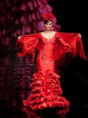 Marisa Jara, Helen Lindes, Paula Guilló, Miss España 2010, Eva González y Mª José Suárez de flamenca en Simof 2011