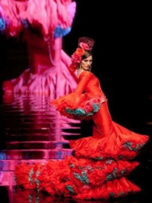 Marisa Jara, Helen Lindes, Paula Guilló, Miss España 2010, Eva González y Mª José Suárez de flamenca en Simof 2011