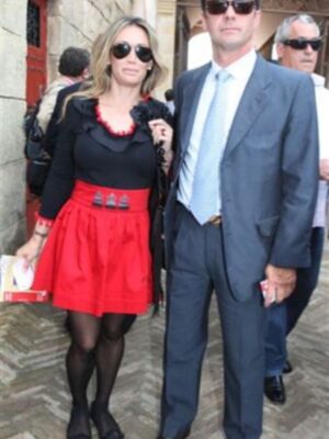El abrazo de Fran Rivera y Cayetano en la maestranza