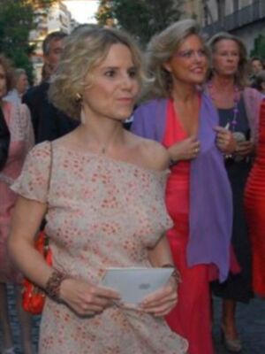 Eugenia Martínez de Irujo en la boda de la hija de Carmen Tello
