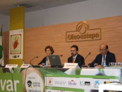 Estepa acoge las I Jornadas Rentabilidad y Futuro del Olivar de Andalucía 