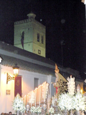 Procesión de gloria de la Virgen de la Soledad de Alcalá del Río con motivo de la imposición del Fajín de S. M. EL Rey Juan Carlos I