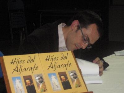 El libro "Hijos del Aljarafe" se presenta el miércoles 16 en la Biblioteca Municipal de Salteras