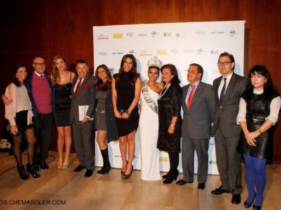 Marina Bernal y Valentin Garcia presentan Miss Sevilla con María José Suárez, Raquel Revuelta y Elisabeth Reyes, trío de Miss España