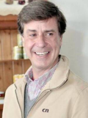 Cayetano Martínez de Irujo visita agricultores de Marinaleda