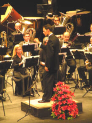 Concierto extraordinario del día de Sevilla en el López de Vega.