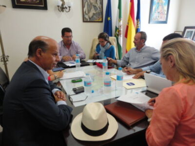 Antonio Peña impulsa proyectos de la localidad con diputados provinciales, autonómicos y nacionales(Chipiona)