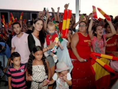 Pepe Reina comenzó sus vacaciones en familia y en Córdoba la tierra de su mujer