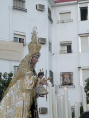 Medio siglo de devoción de todo un barrio, la huerta del Carmen.