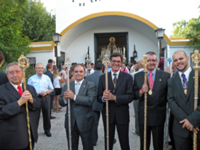 Medio siglo de devoción de todo un barrio, la huerta del Carmen.