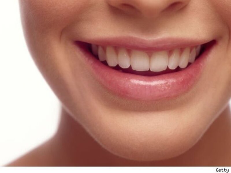 Sonrisa con dientes blancos y saludables. Imagen de Getty Images.