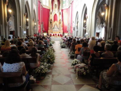 El Santuario acoge la tradicional ofrenda floral a la Virgen de Regla(Chipiona)