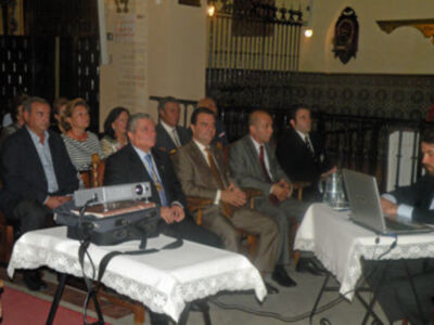 Provincia. Benjamín Domínguez, diserto una ponencia sobre el arte de la imaginería del Dulce nombres de Jesús, en la corporación del Nazareno de Alcalá del Río.