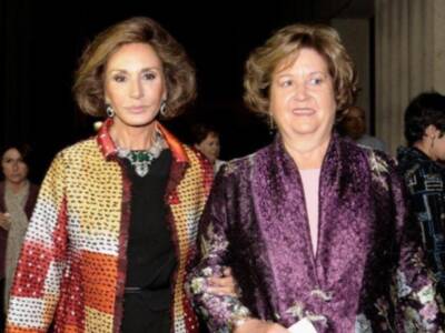 Los duques de Alba, Naty Abascal, Ana María Abascal y Alejandra Ortiz Osborne y su marido Joaquín Buendía, en el estreno de placido domingo en la maestranza