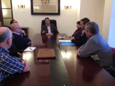 Antonio Peña confirma a ACITUR que habrá alumbrado navideño(Chipiona) 