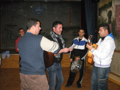  La chirigota Los que no se hartan de Chopper  confían en hacer un papel digno en el concurso del Gran Teatro Falla de Cádiz.-(Chipiona)