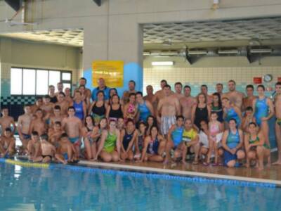 La gran familia del Club Waterpolo Dos Hermanas despide la temporada