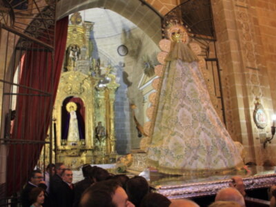 Cádiz,Procesión de la Virgen del Rocío por las calles de El Puerto Santa María