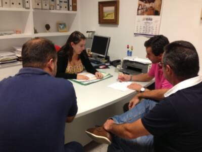 La delegada de Educación se reúne con el AMPA del Colegio Argonautas para abordar cuestiones sobre el funcionamiento del centro(Chipiona) 