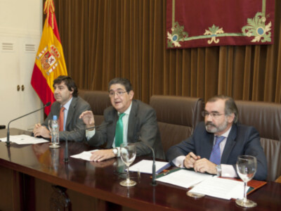 Mesa Redonda sobre los Honorarios Profesionales de los Abogados en la actual situación de crisis económica