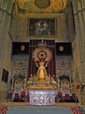 Sevilla. La Esperanza Macarena en el altar del Jubileo de la catedral hispalense para celebrar sus cultos extraordinario