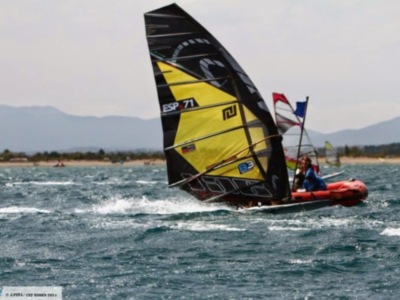 Fernando Martínez del Cerro se corona en el Circuito Español de Funboard