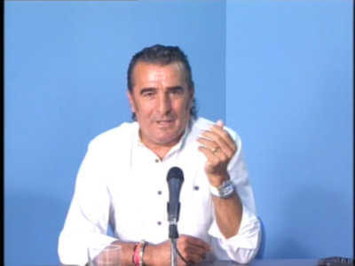 El cantante Manuel Orta ofrecerá el sábado 22 un concierto a beneficio de la Hermandad del Rocío de Chipiona. 