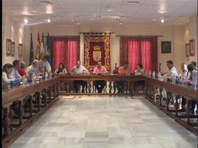 El Pleno encomienda a la empresa Caepionis una nueva ampliación del plan de poda 2014(Chipiona)